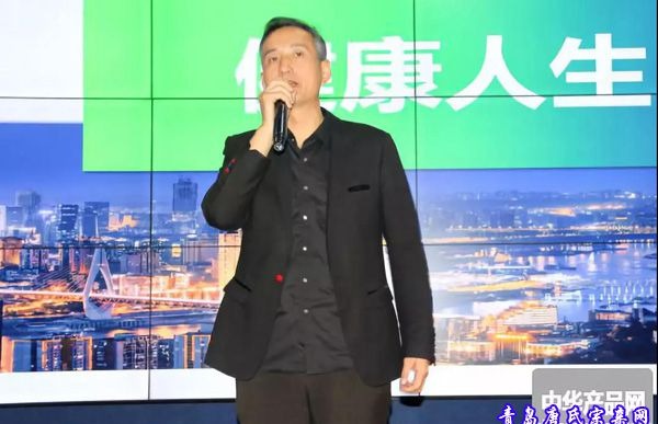 tang_c4a061e39c0e0c1e89_04.jpg