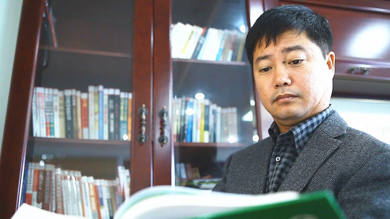tang_fde3ab423a57b687ee_00.jpg