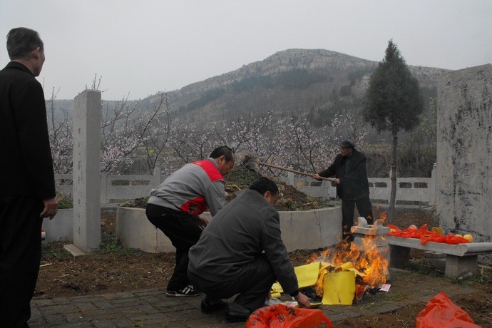 tian_5515_01601cb4230b71edf09d.jpg