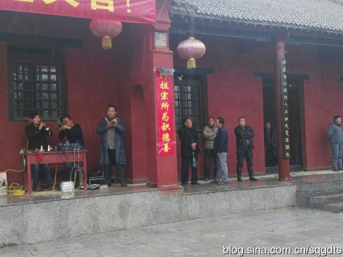 tian_6069_fa1bf46d2856bf83b5d2.jpg