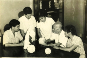 “牙球至尊”翁氏世家(组图)（人物资料）.jpg
