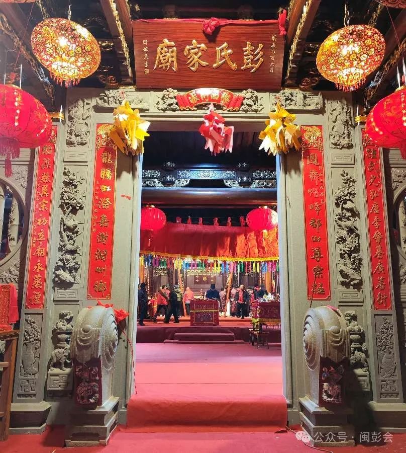 worldpeng_5c758ad442495d1e54_01.jpg