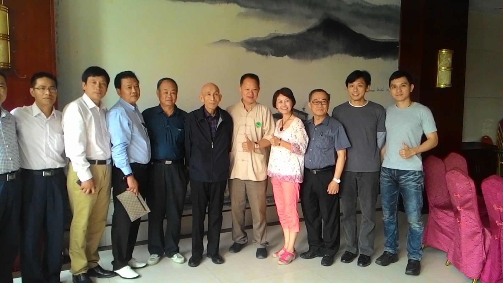 xiebc_0a351ea9f35a30c2_2.jpg