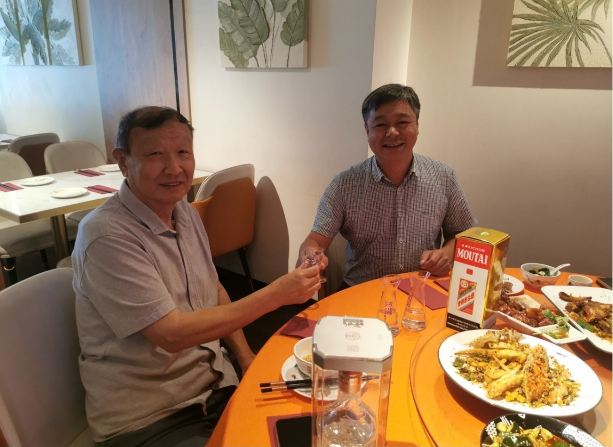 宗亲联谊     情谊更浓  ——热迎徐腾会长到访.png