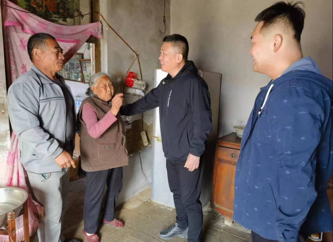 黄骅市徐氏宗亲联谊会重阳节敬老活动.png