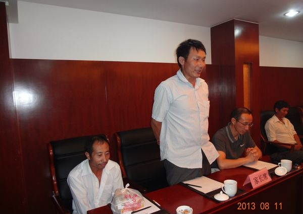 安徽岳西徐氏联谊会隆重召开2013年高考优秀学子表彰会.png