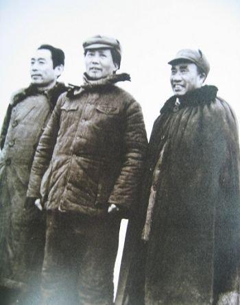 毛主席的首任保镖,建国后授予上将,儿子也是上将（人物资料）.jpg