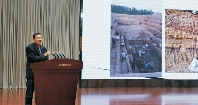 濮阳首届上古文化论坛之六《濮阳上古文化考古发现与研究》（文化资料）.png
