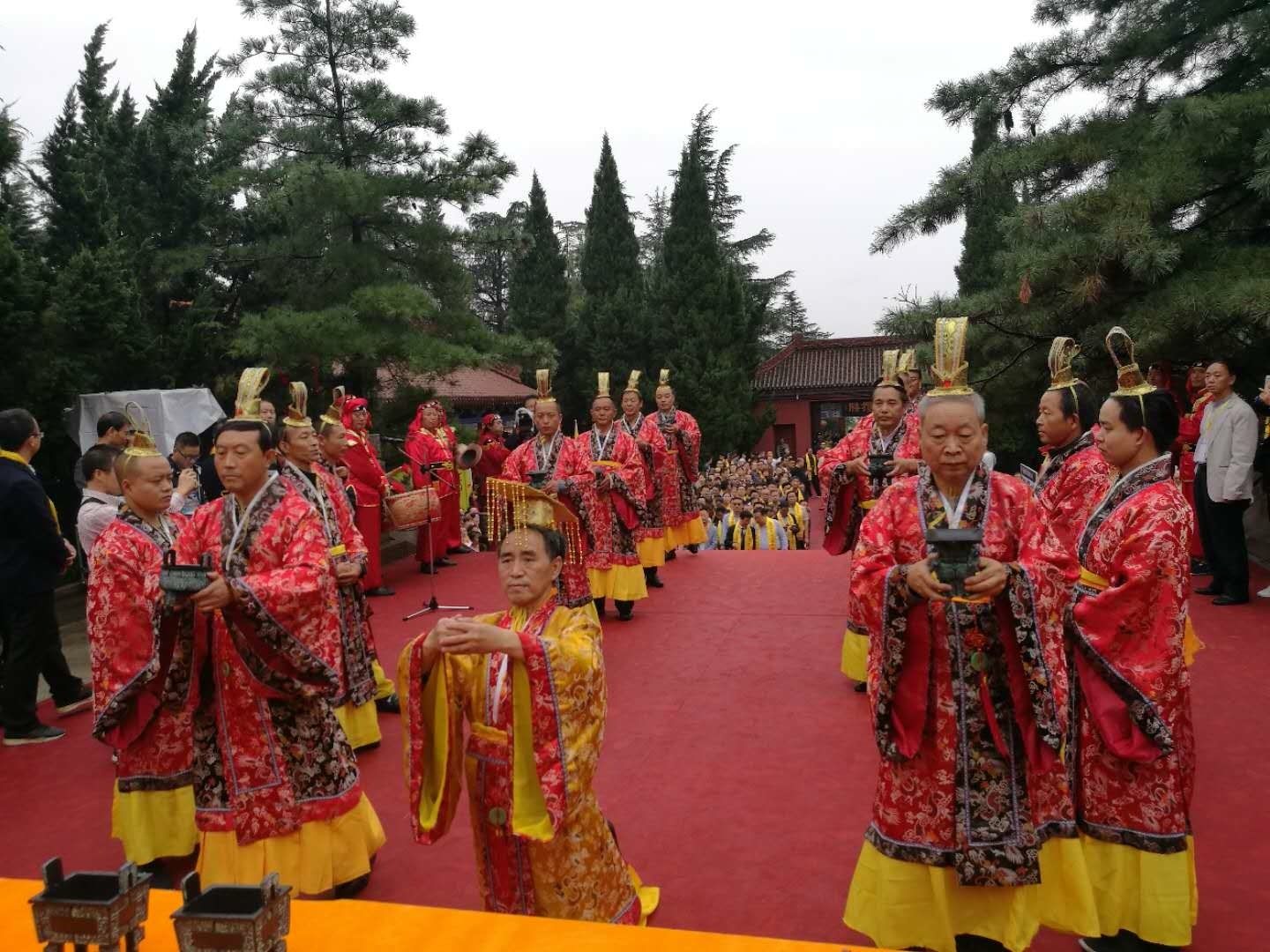 2017陕西宝鸡举行丁酉年丝路寻根炎帝祭祀大典（祭祖纪事）.jpg