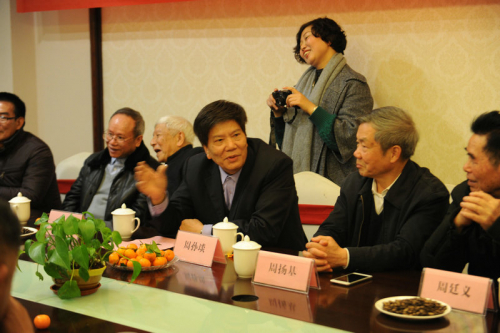 平潭周氏办事处(研究会)暨周氏历史文化保护中心隆重成立（宗亲交流）.jpg