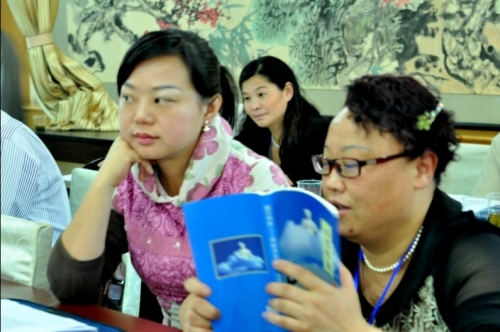 图书首发暨书款慈善捐赠会胜利落下帷幕（文化辑录）.jpg