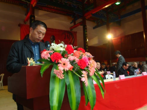 2012年飞鸾梅溪周氏将举行宗祠落成晋祖庆典（古迹寻访）.jpg