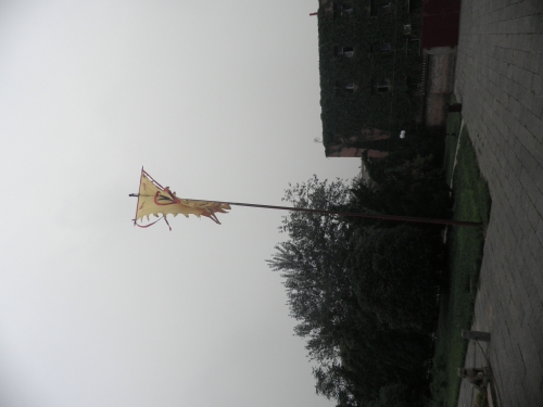 周时选总会长在洛阳周公庙（宗亲交流）.jpg