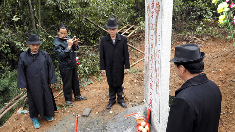 湖南罗江二甲周清明祭祖 （原湘阴县黄谷乡周家塅）（祭祖纪事）.jpg