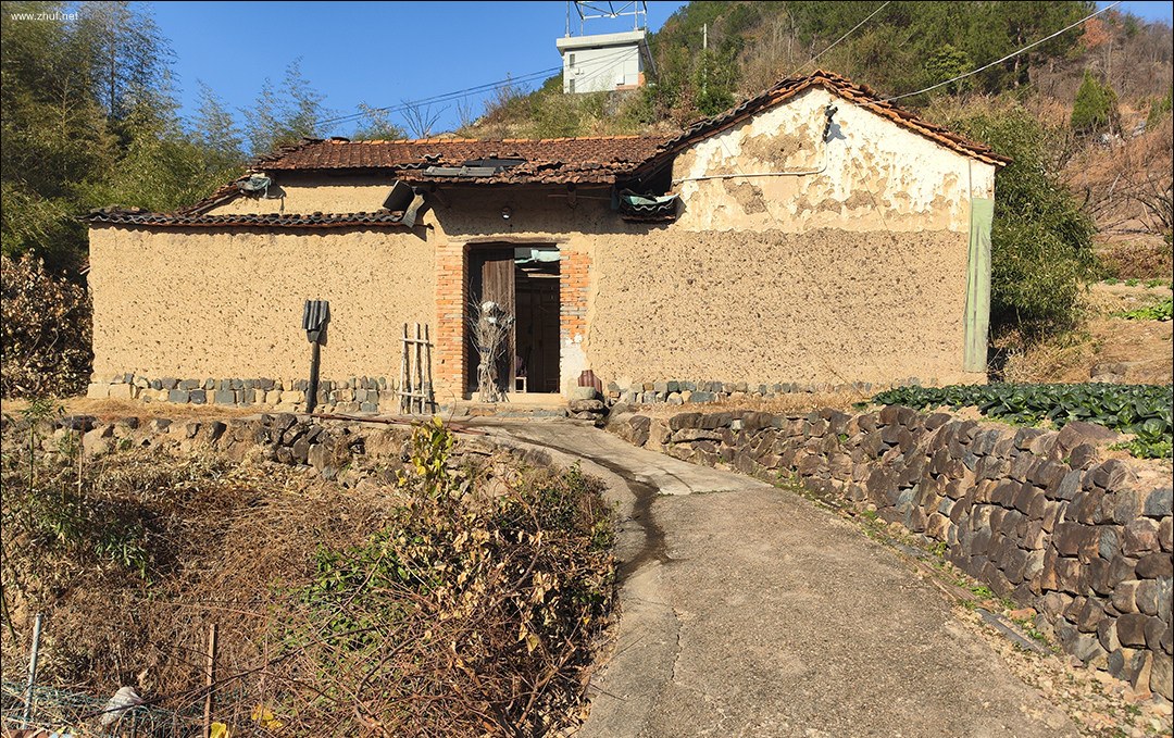 zhuf_1ca89568d8db7e612f770956.jpg