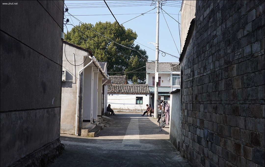 zhuf_4a753089c8c1885ce2695a3a.jpg