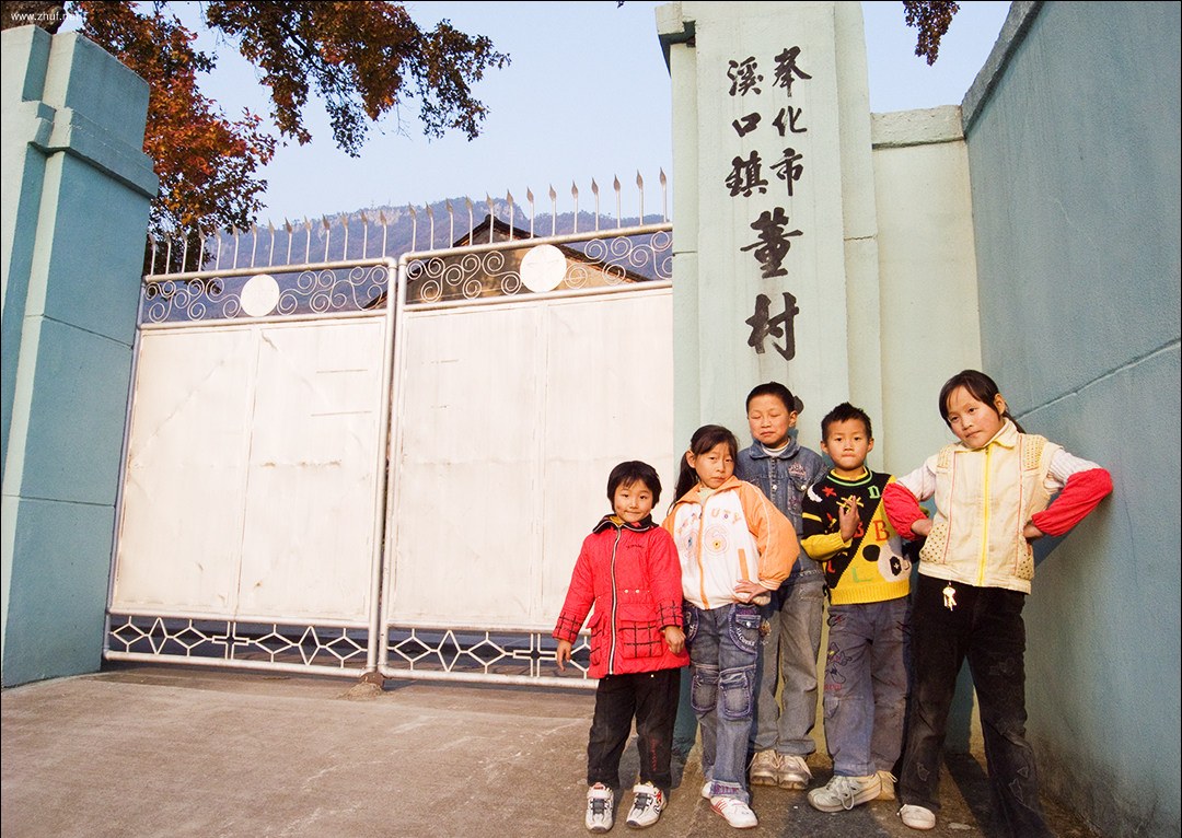 zhuf_5d06f400255037dfc0386a3b.jpg