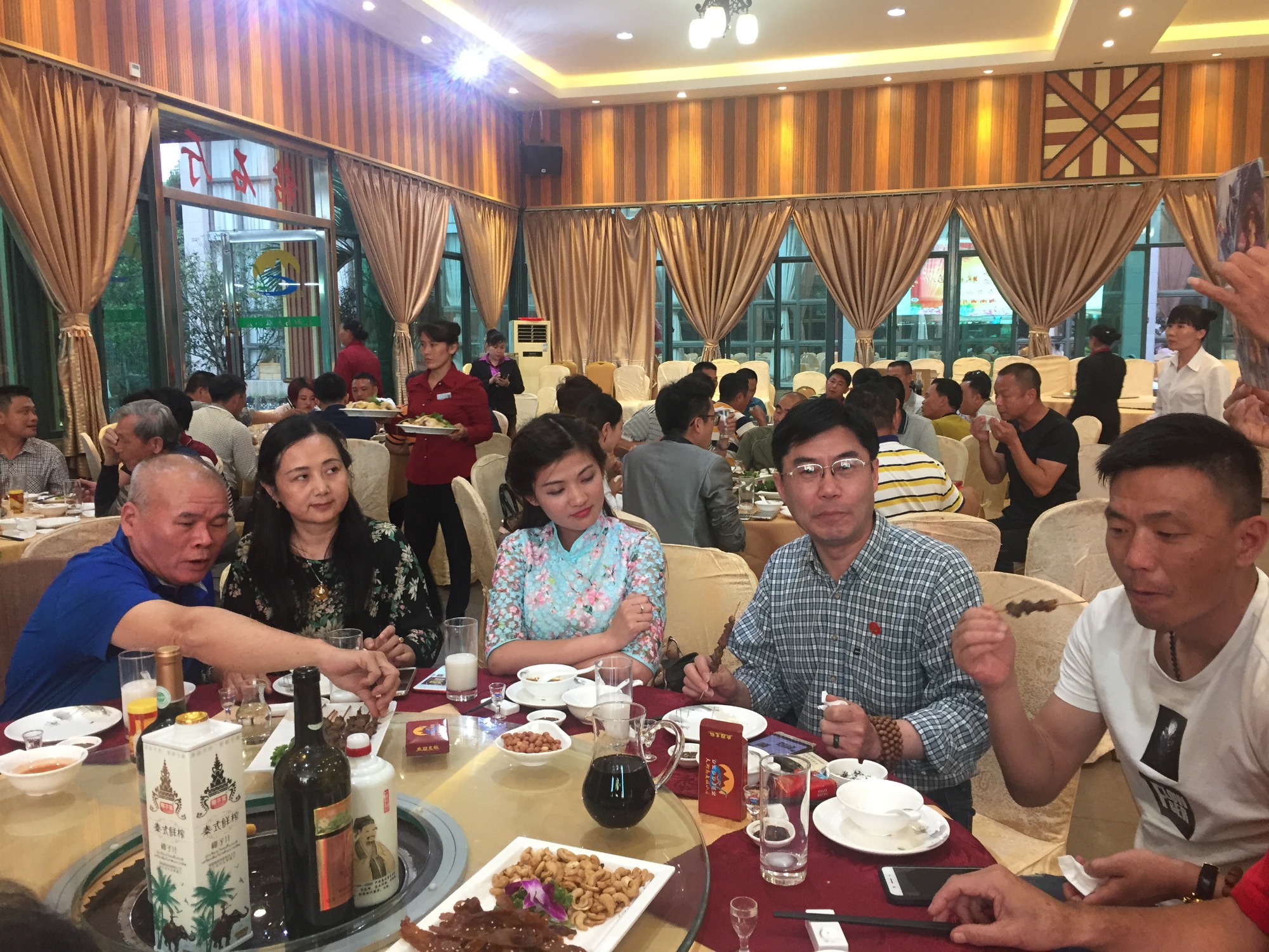 海南省朱熹研究会与上海朱子文化促进会联谊活动在海南万宁成功举行！（宗亲纪事）.jpg