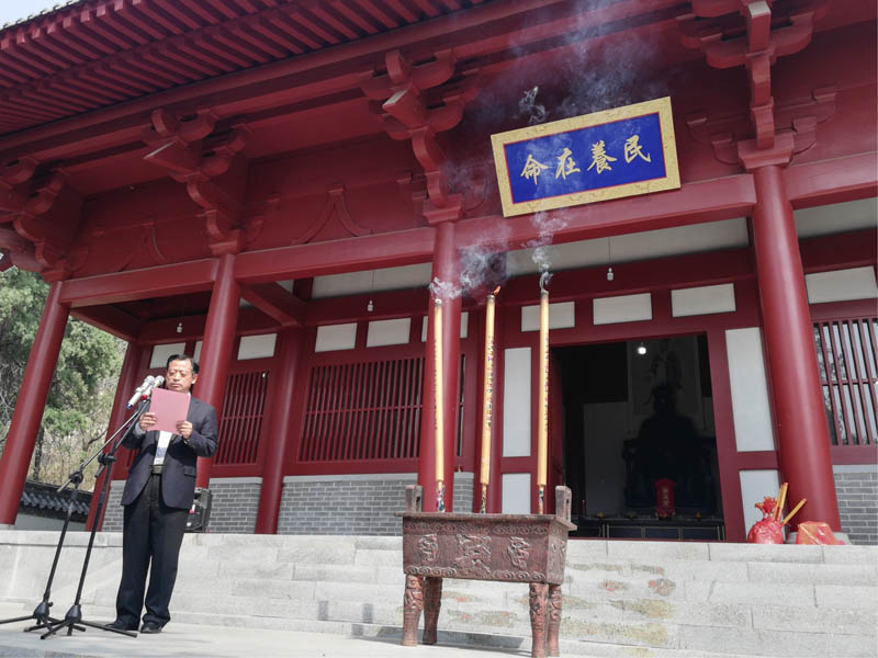 全国朱氏族人代表在世界朱氏族人发祥地邹城峄山举办祭祀活动 ...（祭祖纪事）.jpg