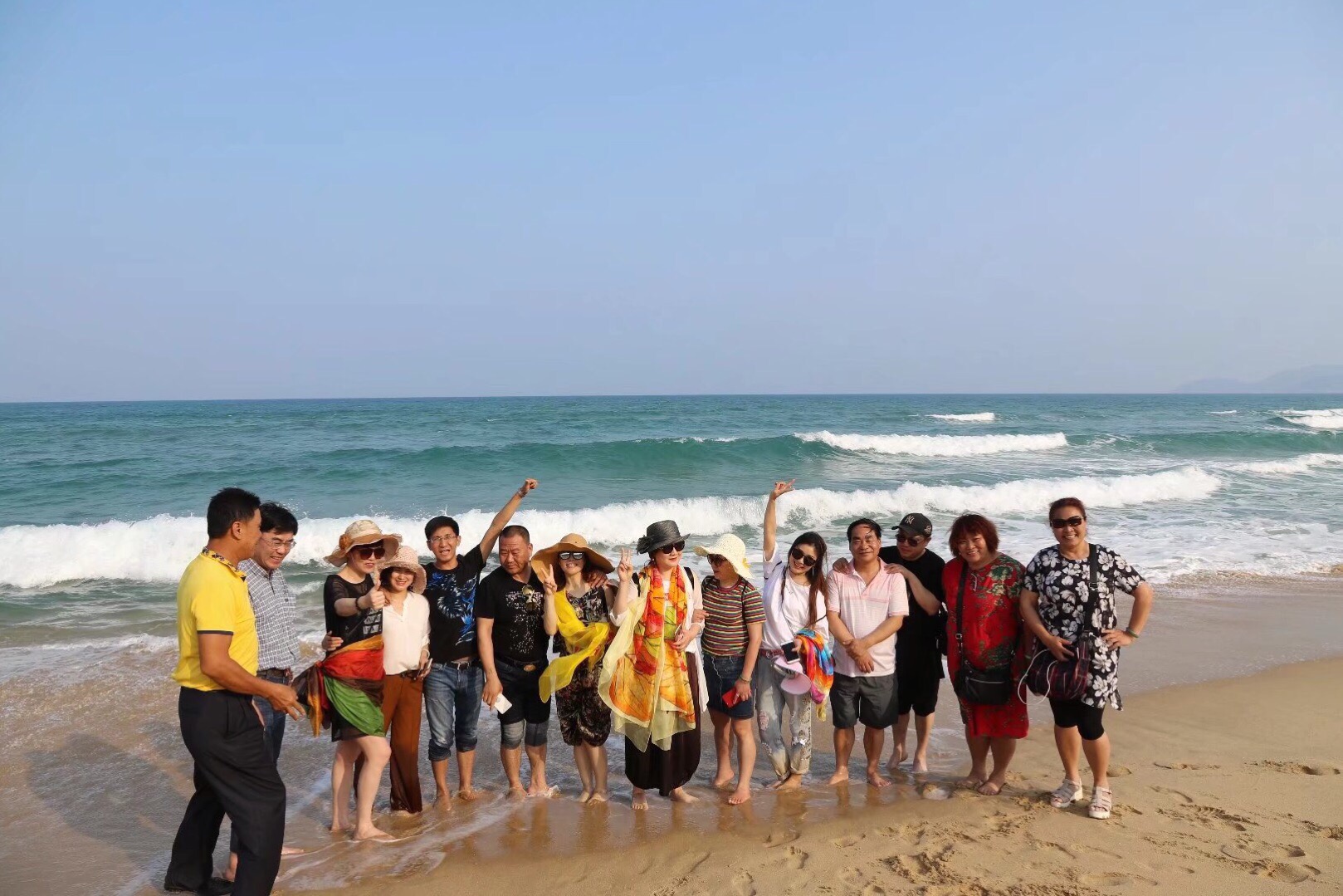 海南省朱熹研究会与上海朱子文化促进会联谊活动在海南万宁成功举行！（宗亲纪事）.jpg