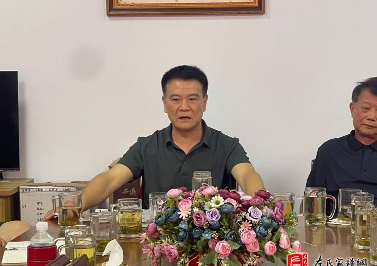 zuo_0cd286418c22b548cad419.jpg