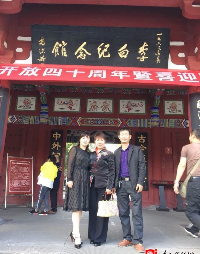 zuo_0fd83e7de4f761df683454.jpg