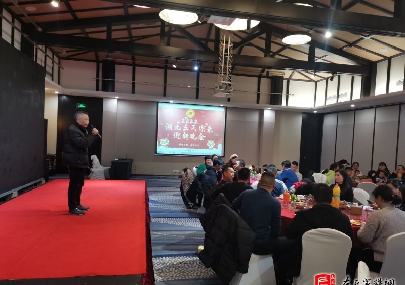 zuo_11d3f6ba439258880eea30.jpg