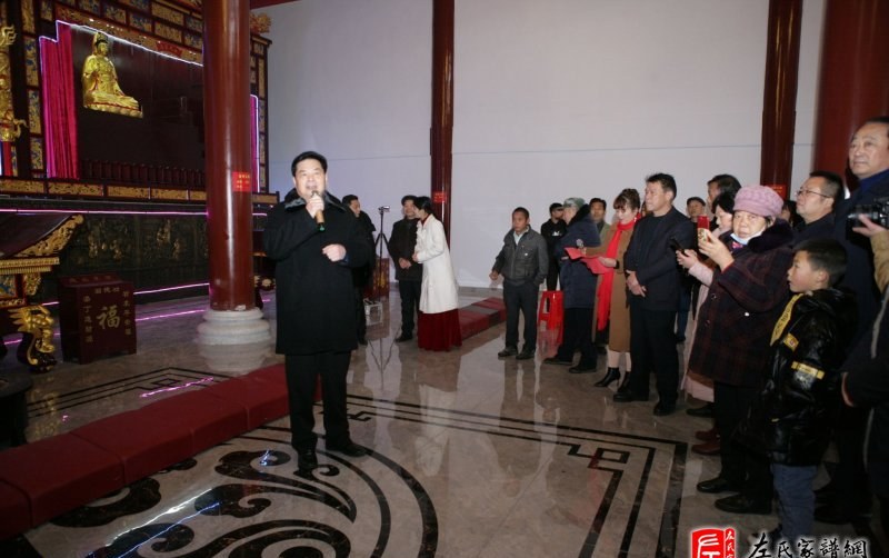 zuo_1db46247417f826ec89e7e.jpg