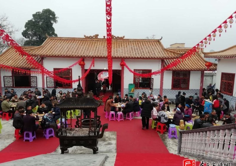 zuo_1dc1d5f072d9f64dc9532d.jpg