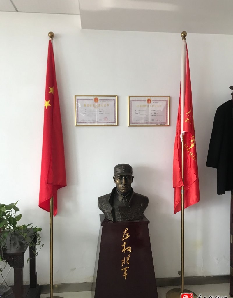 zuo_22025c6c4a831405706c92.jpg