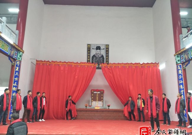 zuo_2ff711e7efc6a249f89317.jpg