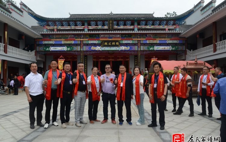 zuo_34df86ecc302e49f5ecc0d.jpg