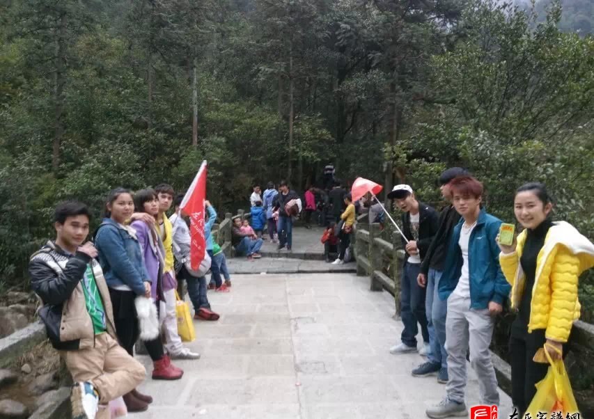 zuo_35443b3dda1bb246e21237.jpg