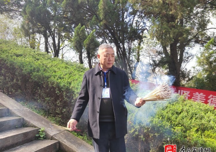 zuo_362c8caf0e437c5de04632.jpg