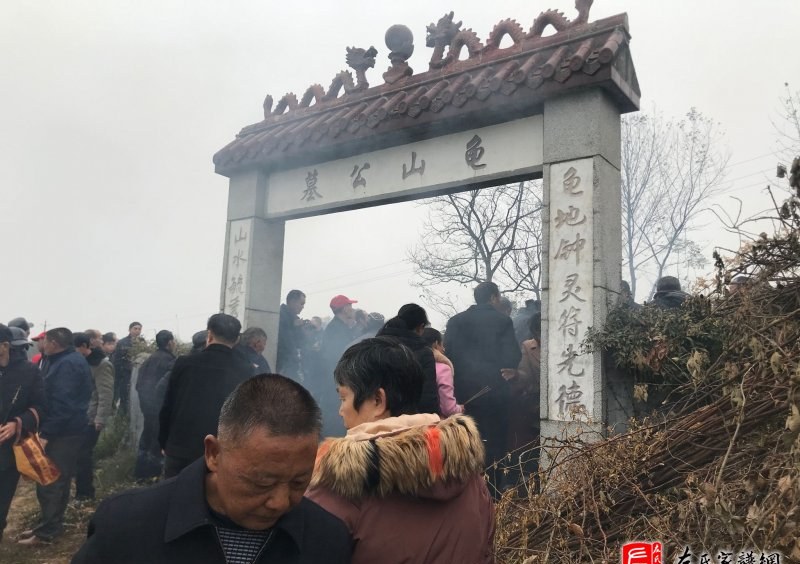 zuo_38caa1060b080a619fb39b.jpg