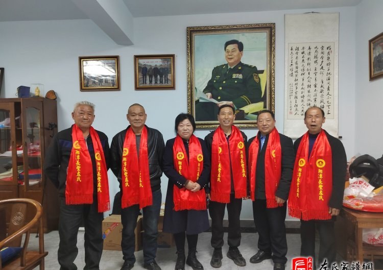 zuo_3d82465b0be5247ac21971.jpg
