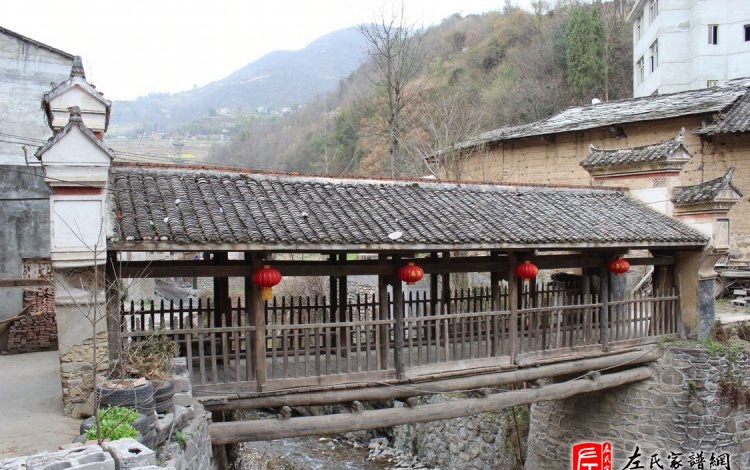 zuo_3ec11f023a2f390d44691b.jpg