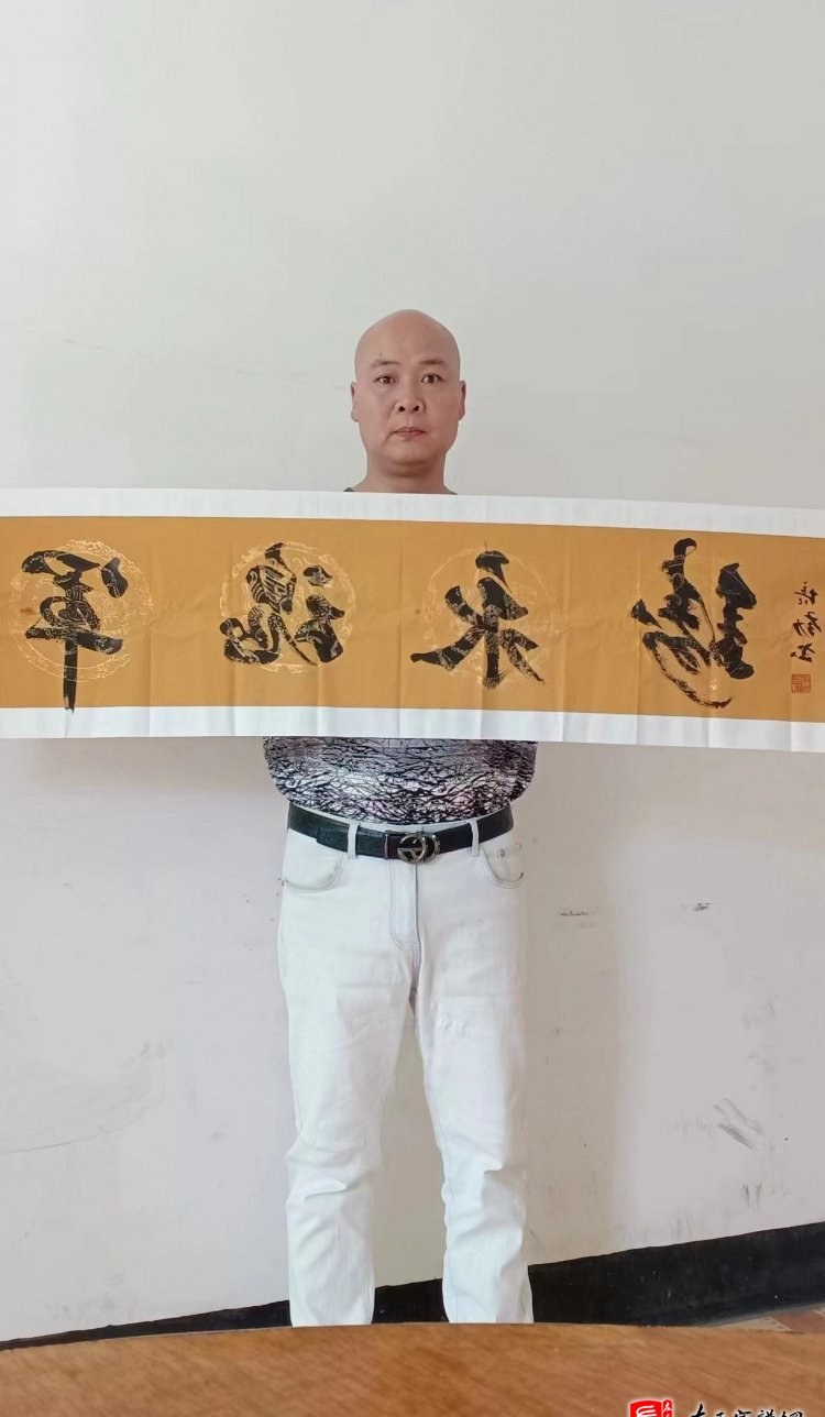 zuo_7ac52b21ea88f696d51a91.jpg