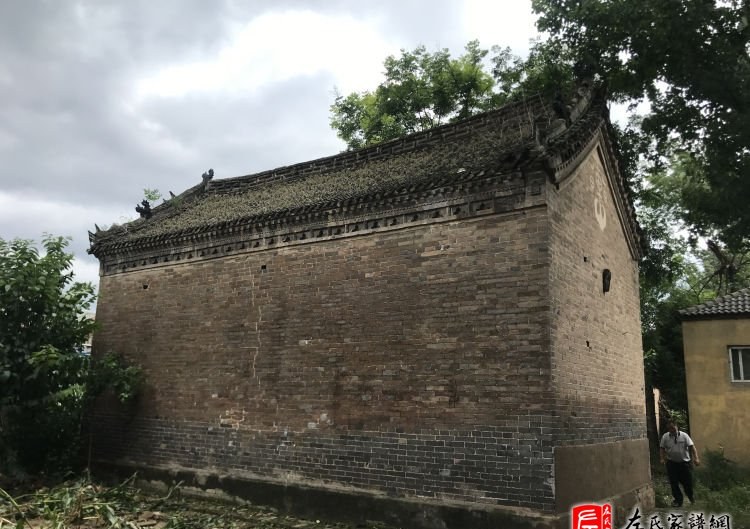 zuo_82adea93413a583a29e13e.jpg