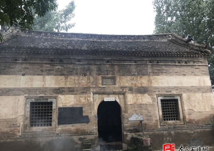zuo_b4912de2c0225479c00175.jpg