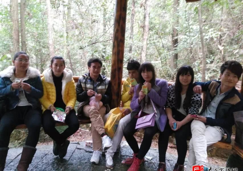 zuo_b6e9b14e76fe54d74ba168.jpg