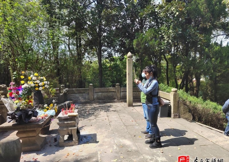 zuo_b99845e5afd0652f248476.jpg