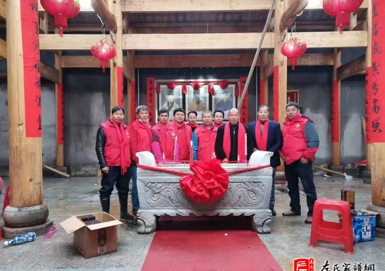 zuo_ce2e0e38367190ae0a076b.jpg