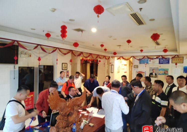 zuo_cf8beea2562216d6c2c4bf.jpg
