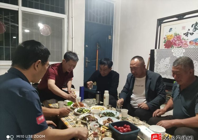 zuo_d2f9e467e0e61137b3e1e7.jpg