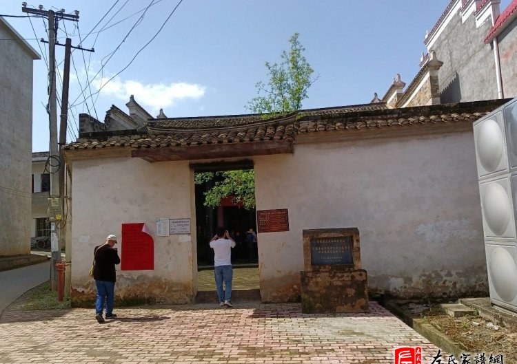 zuo_d936a18b273b278a6efec1.jpg