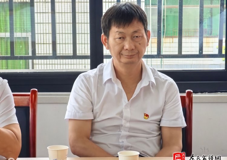 zuo_d976ef1fd79fd3a6b8c74c.jpg