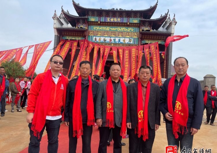 zuo_e2df28a2964185a4aa7247.jpg
