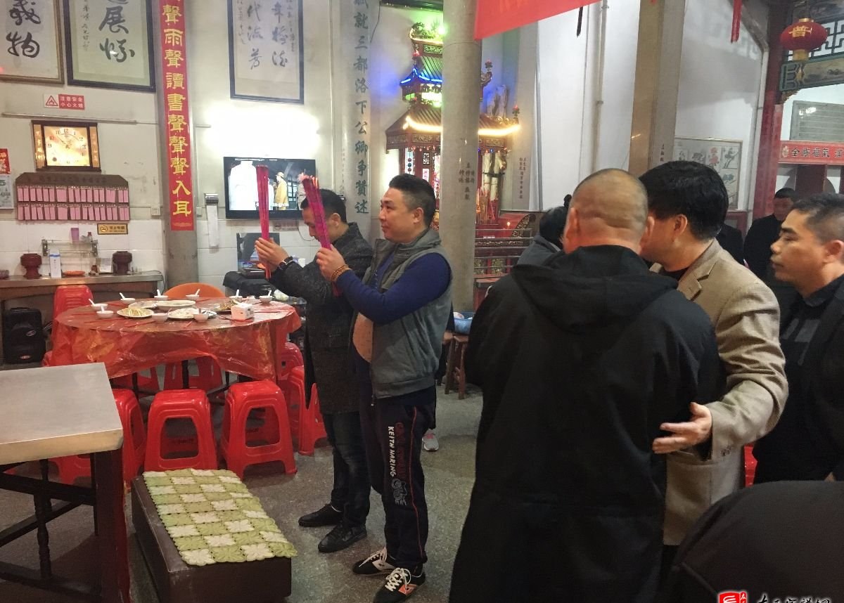zuo_ff2dd8eadfe29b9d03113c.jpg